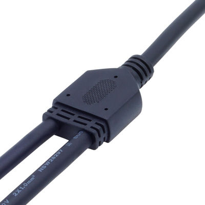 黒色 IP67 防水 8A 電流評価 Y型コネクタ 250V 用