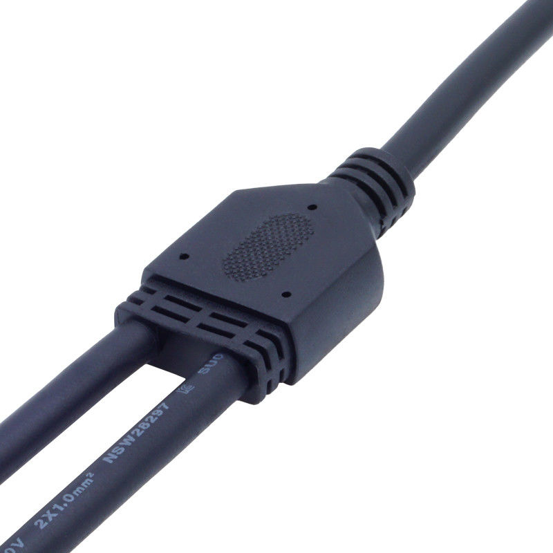 黒色 IP67 防水 8A 電流評価 Y型コネクタ 250V 用
